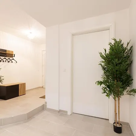 Modernes Gaestehaus Mit Mediterranem Charme *